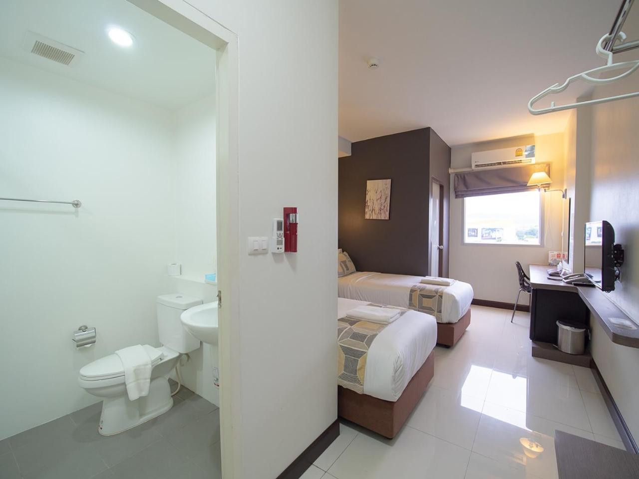 Fortune D Hotel Maesot Mae Sot Exterior foto