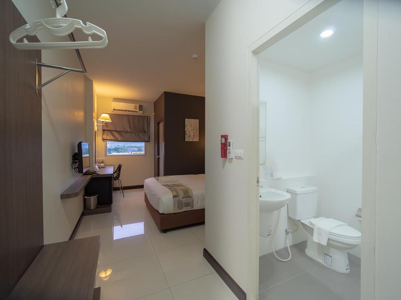 Fortune D Hotel Maesot Mae Sot Exterior foto