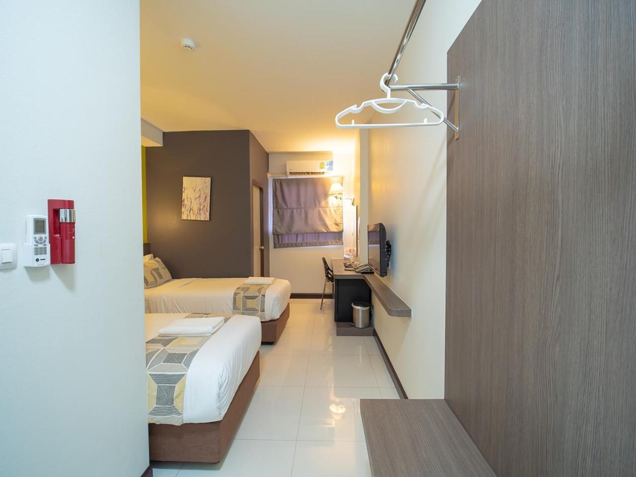 Fortune D Hotel Maesot Mae Sot Exterior foto