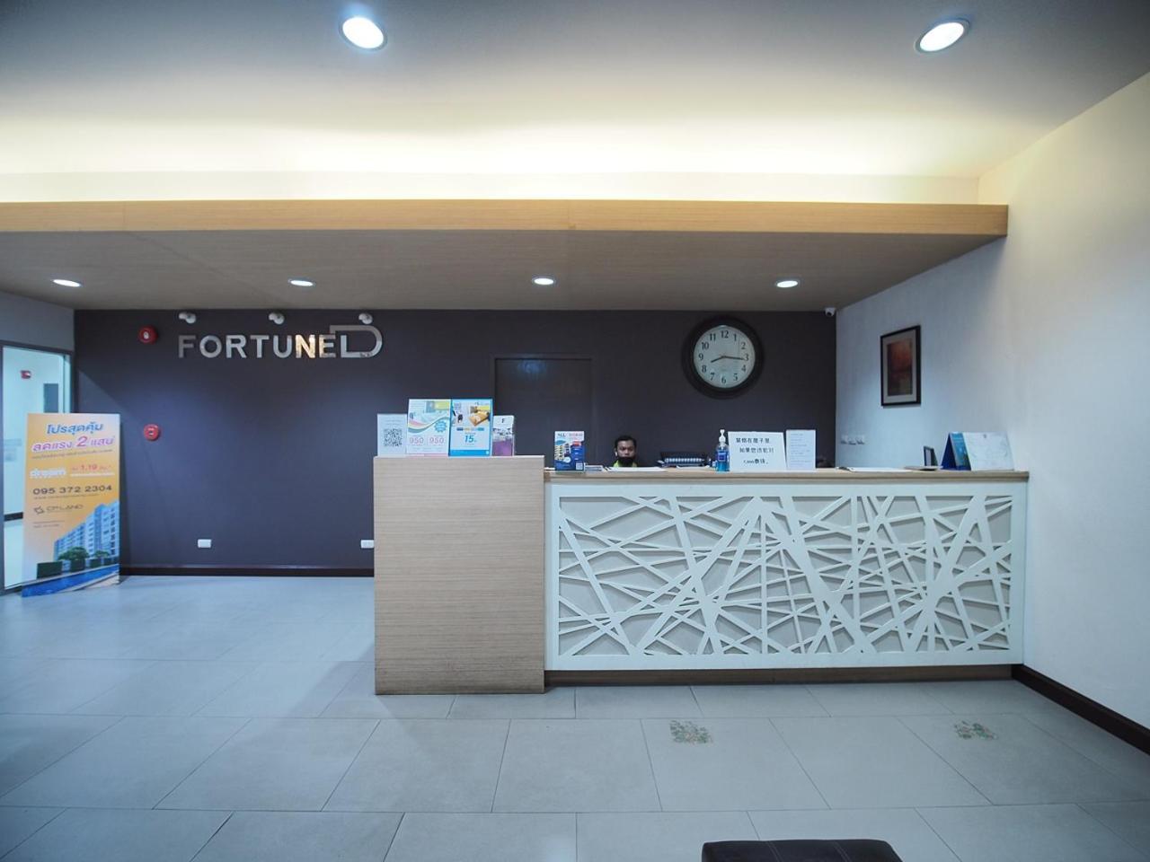 Fortune D Hotel Maesot Mae Sot Exterior foto