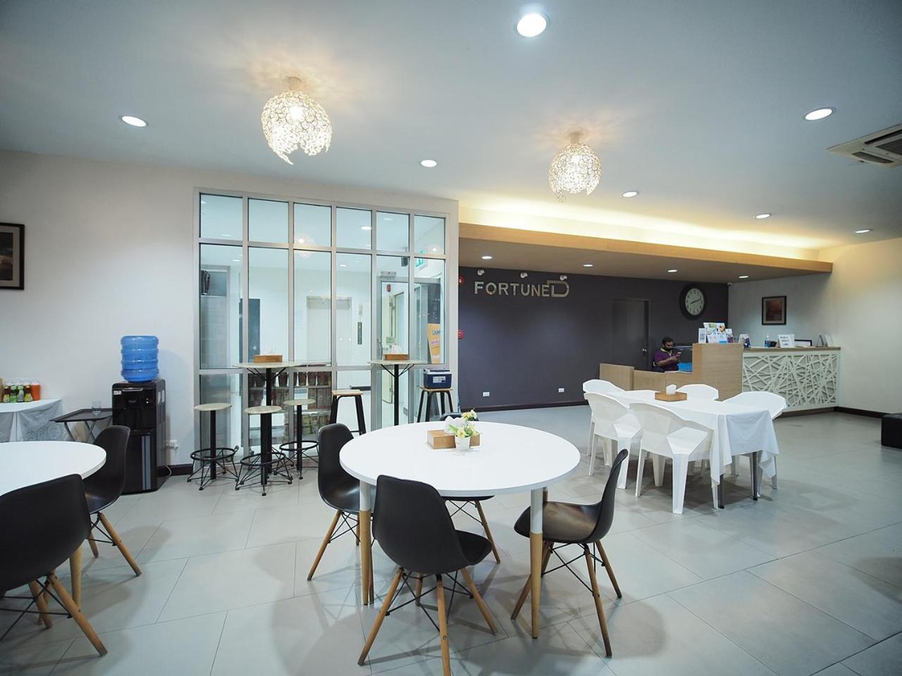 Fortune D Hotel Maesot Mae Sot Exterior foto